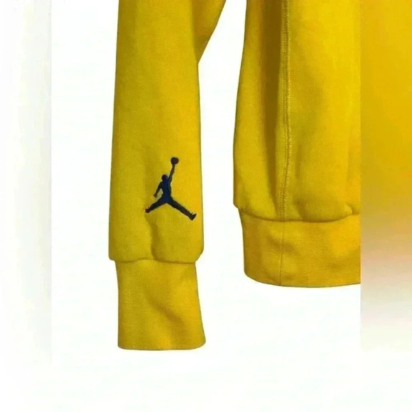 Golden State Warriors The Bay Alt Logo Pullover Hoodie Gold Yellow Air Jordan SM - Picture 4 of 9